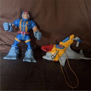 Vntg 1998 Fisher-Price Rescue Heroes Gil Gripper  Figure And Nemo The Dolphin